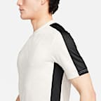 Nike Academy 男款 Dri-FIT 短袖短袖上衣