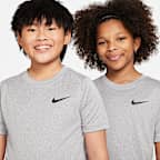Nike Dri-FIT Legend Older Kids' Training T-Shirt