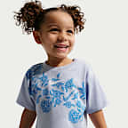Playera de corte cuadrado infantil Nike Lace It Up