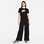 Nike Sportswear Essentials Logo-T-shirt til kvinder