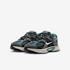 Nike V5 Runner Suede Older Kids' Shoes