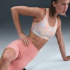 Shorts de ciclismo de tiro alto de 20 cm con bolsillos para mujer Nike One