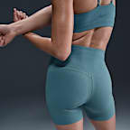 Shorts de ciclismo de tiro alto de 13 cm para mujer Nike Zenvy