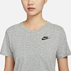 เสื้อยืดผู้หญิง Nike Sportswear Club Essentials