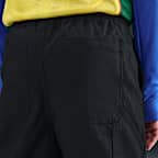 Nike Sportswear Metro Ground Older Kids' Carpenter Shorts