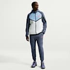 Diffused Blue/Diffused Blue/Bright Crimson