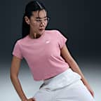 Nike Sportswear Club Women's Short-Sleeve Cropped Graphic T-Shirt