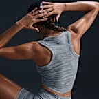 Camiseta de tirantes Dri-FIT cropped para mujer Nike One Fitted