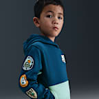 Conjunto de sudadera con gorro sin cierre y joggers de tejido Fleece para niños talla pequeña Nike