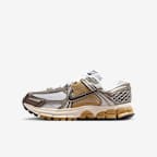 Nike Vomero 5 Big Kids' Shoes