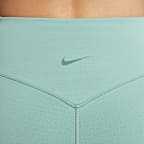 나이키 유니버사 여성 하이웨이스트 8인치 노 프론트 심 바이커 쇼츠