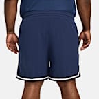 Shorts de básquetbol de tejido Woven UV Dri-FIT de 15 cm para hombre Nike DNA