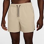 Shorts versátiles sin forro Dri-FIT de 13 cm para hombre Nike Unlimited
