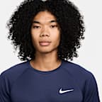 Playera de manga larga Dri-FIT con protección contra los rayos UV para hombre Nike Swim Hydroguard Essential