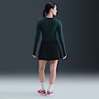 เสื้อแขนยาวเอวลอยทรงเข้ารูปผู้หญิง Nike Sportswear Chill Knit