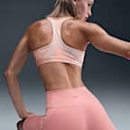 Shorts de ciclismo de tiro alto de 20 cm con bolsillos para mujer Nike One