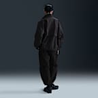 Chamarra de sarga Windrunner oversized para mujer Nike Sportswear Collection