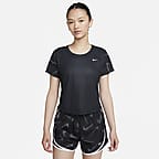 ナイキ Dri-FIT スウッシュ ウィメンズ ショートスリーブ プリント ランニングトップ