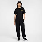 Nike Sportswear 女款寬鬆短袖 T 恤