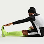 Nike Academy+ Dri-FIT Erkek Futbol Şortu