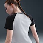 Nike Sportswear Chill Knit Camiseta entallada con estampado - Mujer