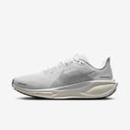 Summit White/White/Sail/Metallic Silver
