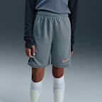 Shorts de fútbol Dri-FIT de 18 cm para niños talla grande Nike Academy