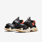 ナイキ キャニオン メンズサンダル