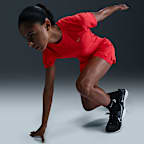 Playera de correr de manga corta Dri-FIT para mujer Nike Swift