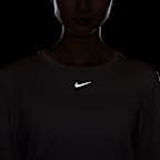 เสื้อแขนยาวผู้หญิง Dri-FIT Nike One Classic