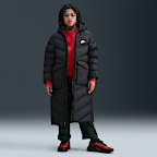 Nike Sportswear All Day Play Older Kids' Therma-FIT Loose-Fit Full-Length Puffer Parka