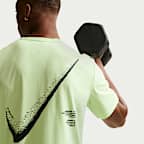 Nike Hyverse Men's Dri-FIT UV Training T-Shirt