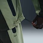 Nike Tech Men's Dri-FIT Woven Color-Block Windrunner Loose Jacket