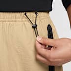 Nike Tech szőtt, túlméretezett férfinadrág