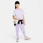 Nike Sportswear Older Kids' (Girls') T-Shirt