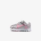 Vast Grey/White/White/Medium Soft Pink