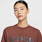 Nike Sportswear Women's Loose Short-Sleeve Graphic T-Shirt