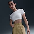 Nike Sportswear Essential Woven Women's High-Waisted 12.5cm (approx.) Cargo Shorts