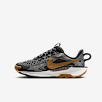 Zwart/Fir/College Grey/Desert Ochre