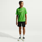 Playera de entrenamiento de manga corta Dri-FIT para niño talla grande Nike Multi
