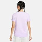 Nike Sportswear Essentials 女款標誌 T 恤