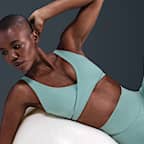 Nike One 女款輕度支撐型襯墊運動內衣