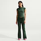 Nike Sportswear Chill Knit Sıkı Kesimli Kısa Kollu Fitilli Kadın Üstü