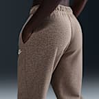 Nike Sportswear Club Fleece Women's Mid-Rise Oversized Sweatpants