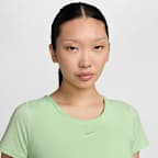 Nike One Classic Women's Dri-FIT Short-Sleeve Cropped Twist Top