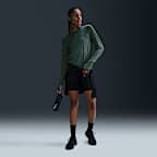 Playera de correr de cuello redondo para mujer Nike Dri-FIT Swift Element UV