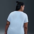Playera con logotipo talla grande para mujer Nike Sportswear Essentials