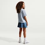Nike Sportswear Essential Older Kids' (Girls') T-Shirt