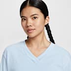 Nike Women's V-Neck Long-Sleeve Golf Top