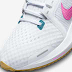 Nike Vomero 16 Women's Road Running Shoes